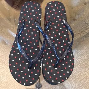 July 4th flip flops 🇺🇸 (New) size 7-8 Hurry!!!